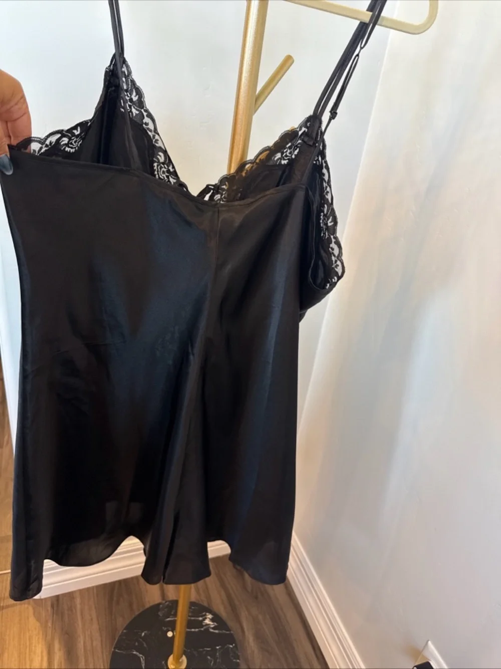 Romper - Picture 4 of 8